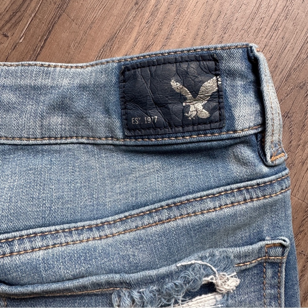 American Eagle Outfitters Light Blue Distressed Hi-Rise Shorties - Size 6 - Picture 14 of 14